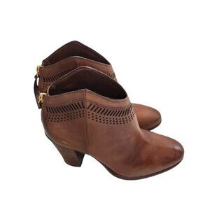 Vince Camuto Fetter Cognac Brown Leather Laser Cut Ankle Bootie Size 7M